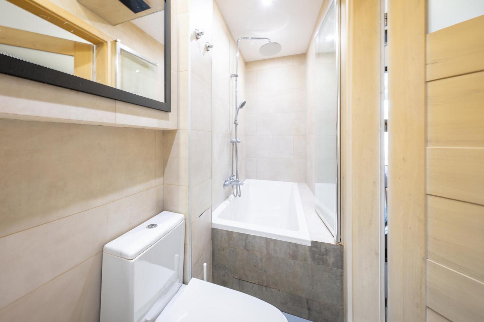 Stunning Apartment With Balcony Гданск Екстериор снимка